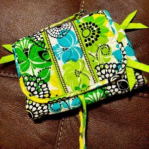 Vera Bradley travel bag